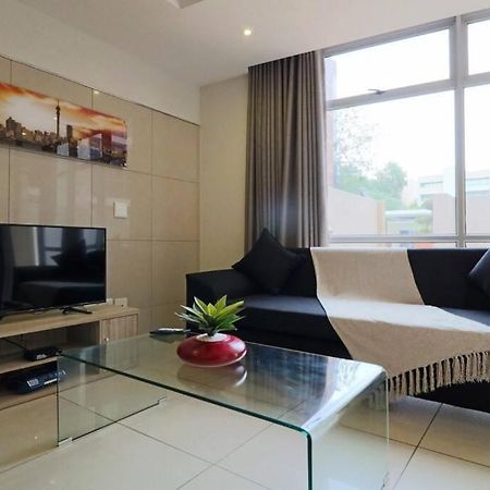 Upmarket Sandton Hydro Park Apartments Joanesburgo Exterior foto