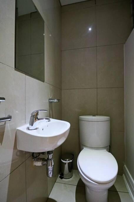 Upmarket Sandton Hydro Park Apartments Joanesburgo Exterior foto