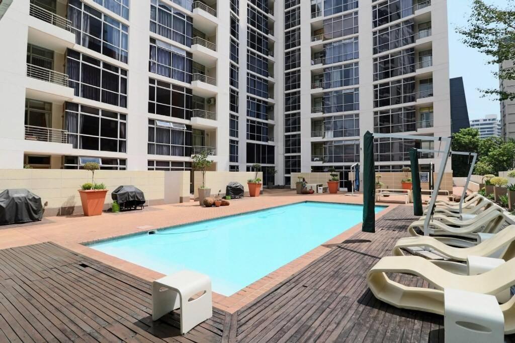 Upmarket Sandton Hydro Park Apartments Joanesburgo Exterior foto